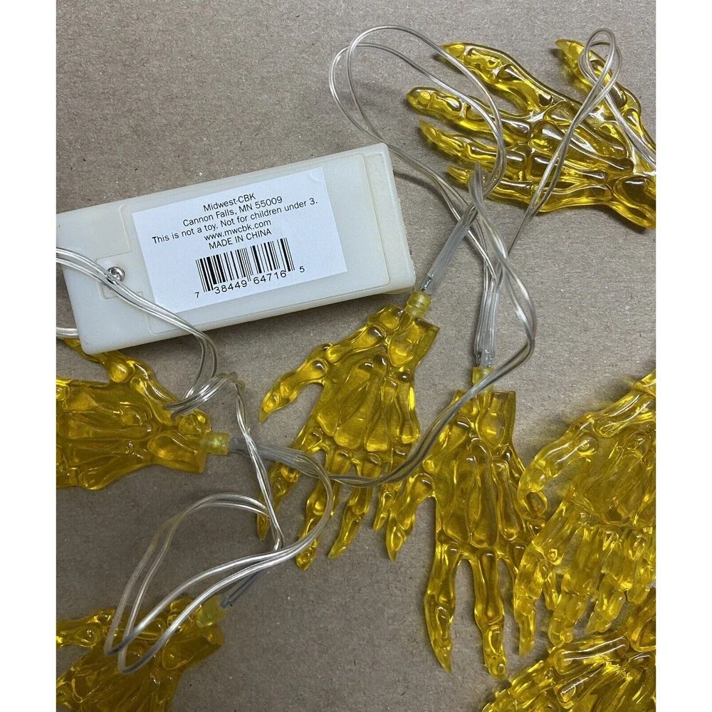 Midwest-CBK Halloween Spooky Scary Light Up Hands Hanging 3 Foot Light String